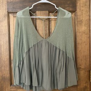 Kimchi Blue green flowy top